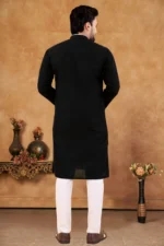 Black Cotton Blend Regular Fit Men's Kurta Pyjama Set ( Pack of 1 ) - Image 4