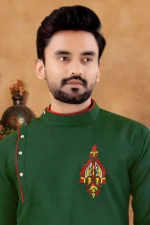 Green Cotton Blend Regular Fit Men's Kurta Pyjama Set ( Pack of 1 ) - Image 2